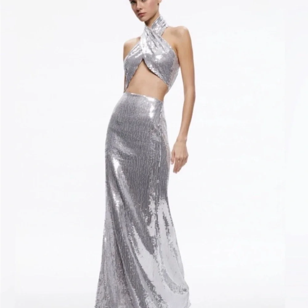 Alice + Olivia May Sequin Halter Maxi Gown Silver NWT Size 2 - Picture 2 of 3